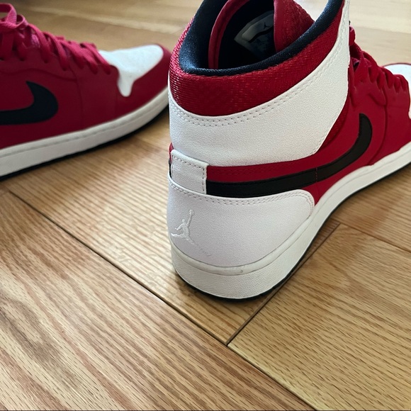 Jordan 1 Retro High 'Blake Griffin' 10M - Picture 8 of 8